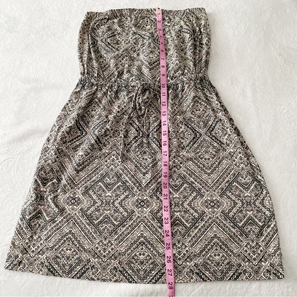 Tribal Print Black & Off White Strapless Mini Dress - Picture 3 of 9